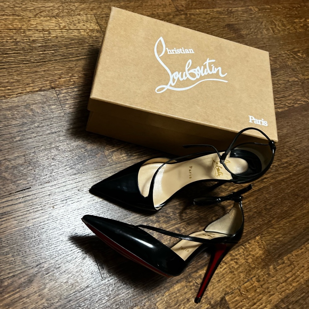 Black Christian Louboutin // Size 38.5